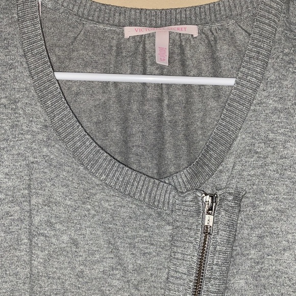 Women’s Victoria’s Secret Sweater - Picture 5 of 6